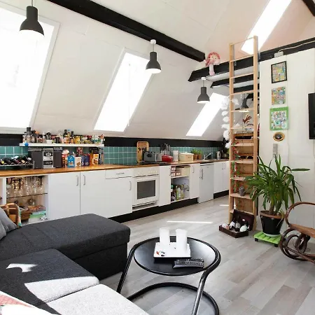 Holiday V Holiday home
